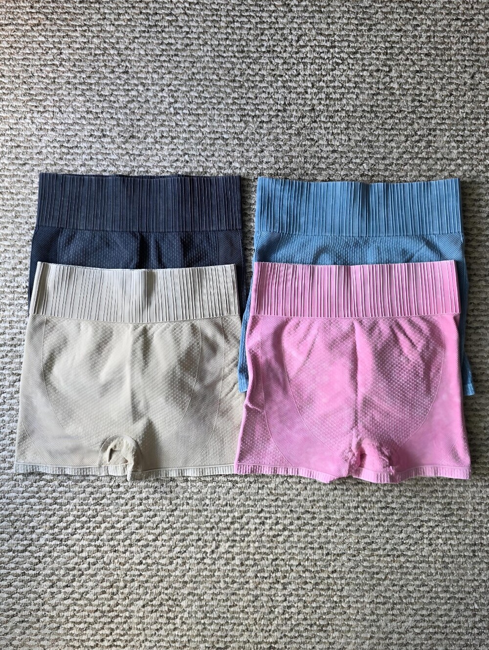 SHEIN Sports Seamless Solid Color Biker Shorts